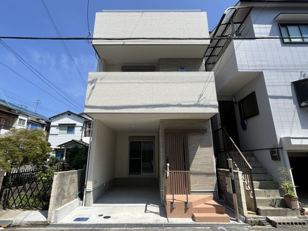 尼崎市西難波町６丁目　新築一戸建て
