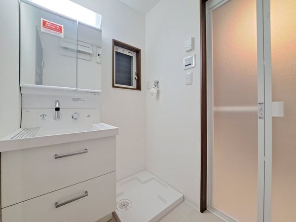 尼崎市次屋３丁目の中古一戸建て
