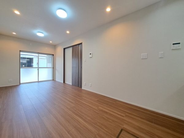 尼崎市次屋３丁目の中古一戸建て