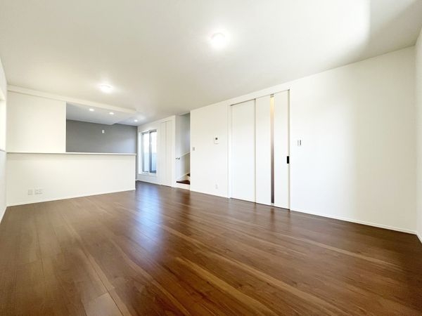 尼崎市額田町　新築一戸建て　全１区画