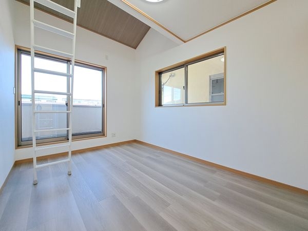 宝塚市高司３丁目の中古一戸建て