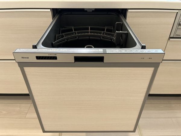 宝塚市中山五月台１丁目　新築一戸建て　２号棟