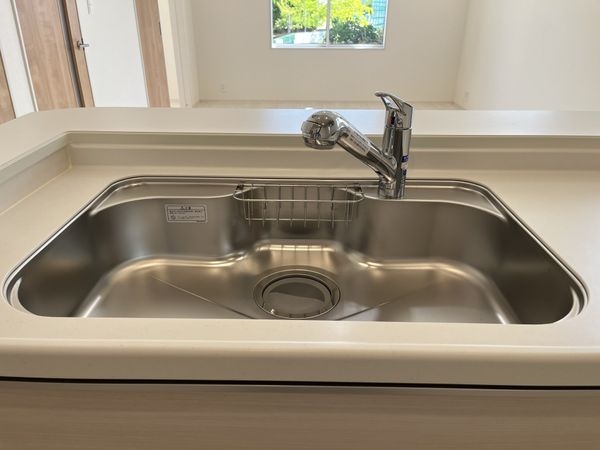 宝塚市中山五月台１丁目　新築一戸建て　１号棟