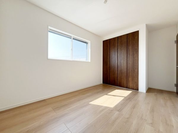 尼崎市額田町　新築一戸建て