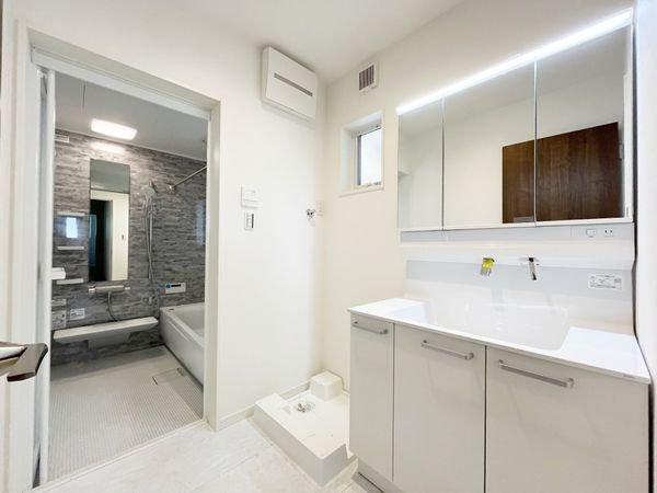 尼崎市額田町　新築一戸建て
