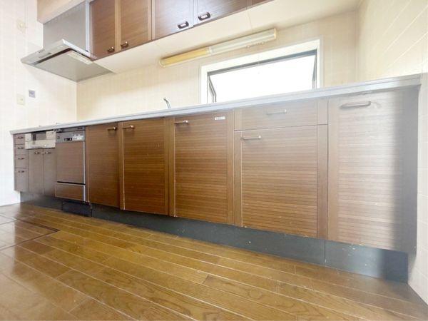 宝塚市野上4丁目の中古一戸建て(キッチン)