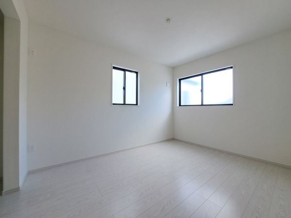 宝塚市末成町　新築一戸建て　２期　１号棟