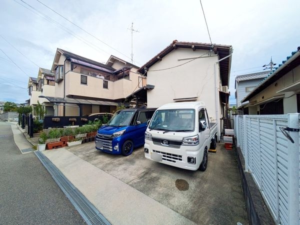 宝塚市小林１丁目の中古一戸建て