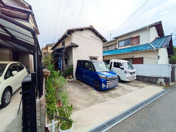 宝塚市小林１丁目の中古一戸建て