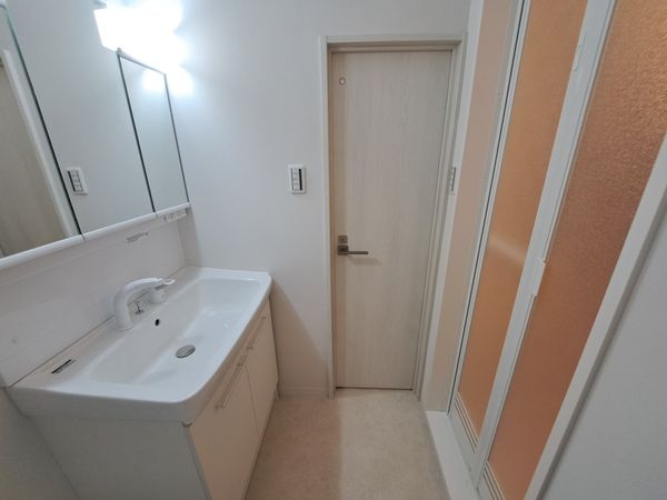 鳴尾小松住宅A棟　中古マンション
