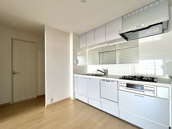 鳴尾小松住宅A棟　中古マンション