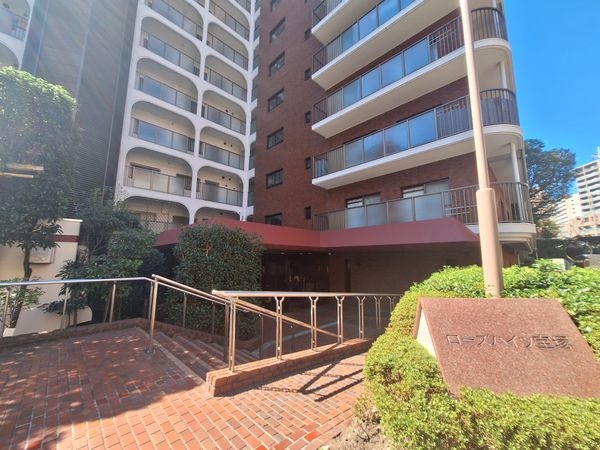 ローズハイツ宝塚　マンション