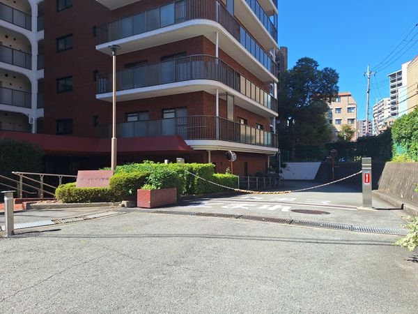 ローズハイツ宝塚　マンション