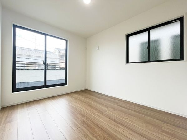 尼崎市大島１丁目　新築一戸建て　１期　３号棟