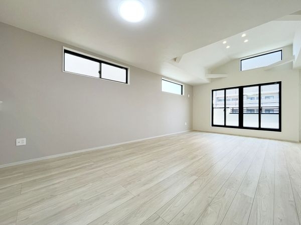 尼崎市大島１丁目　新築一戸建て　１期　１号棟