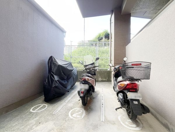 宝塚南雲雀丘ガーデンハウス　中古マンション