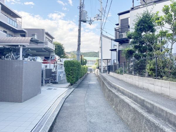 宝塚南雲雀丘ガーデンハウス　中古マンション