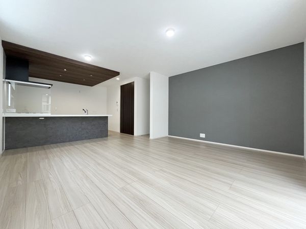 尼崎市西立花町４丁目　新築一戸建て　全１区画