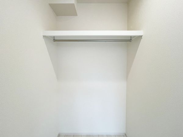 宝塚市末成町　新築一戸建て　１期　２号棟