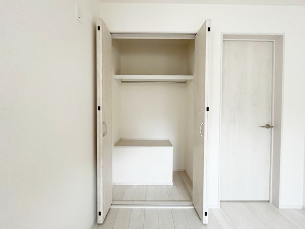 宝塚市末成町　新築一戸建て　１期　２号棟