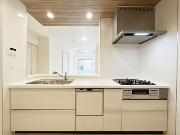 宝塚市末成町　新築一戸建て　１期　２号棟