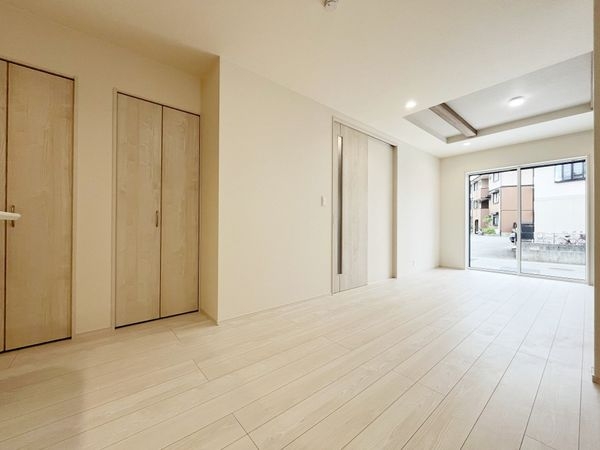 宝塚市末成町　新築一戸建て　１期　２号棟