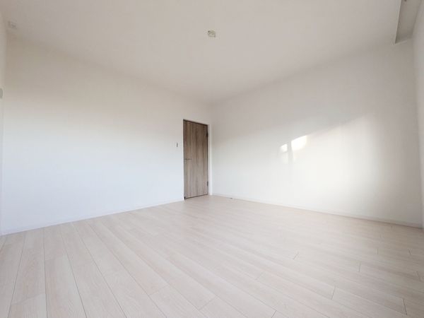 メゾン越木岩A棟　中古マンション