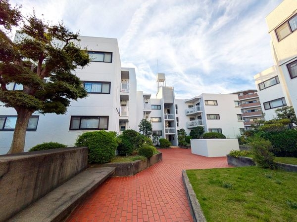 メゾン越木岩A棟　中古マンション