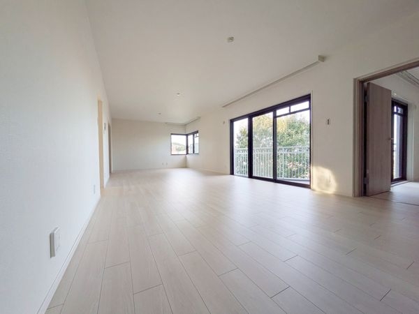 メゾン越木岩A棟　中古マンション