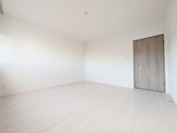 メゾン越木岩A棟　中古マンション