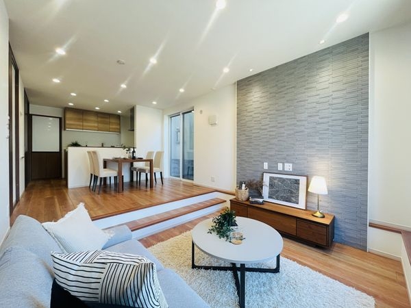 尼崎市武庫の里２丁目の中古一戸建て