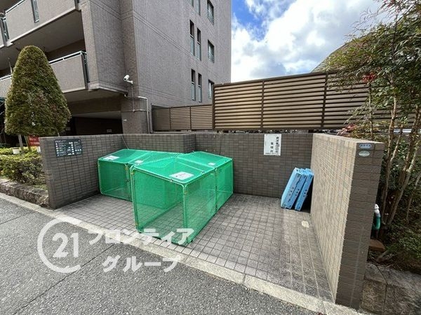 モンセーヌ香櫨園　中古マンション