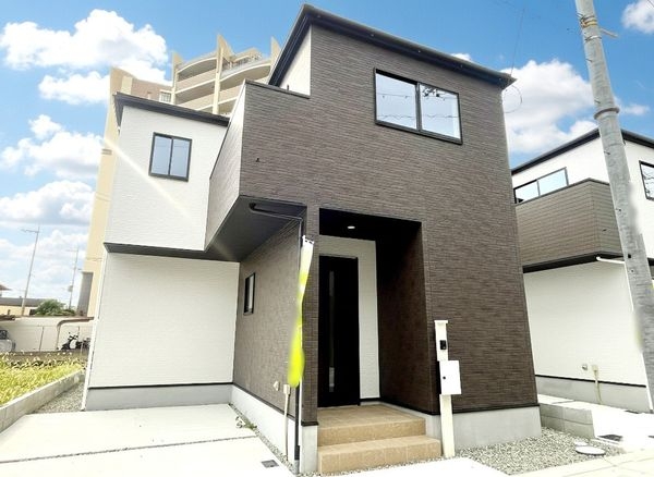 宝塚市山本西１丁目　新築一戸建て　１期　２号棟