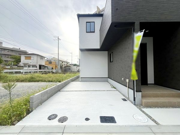 宝塚市山本西１丁目　新築一戸建て　１期　２号棟