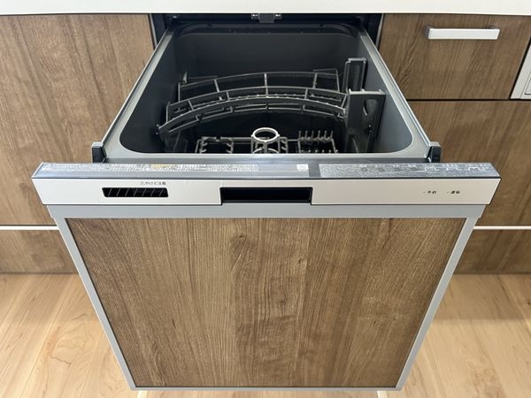 宝塚市山本西１丁目　新築一戸建て　１期　２号棟