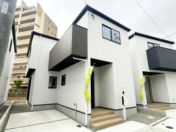 宝塚市山本西１丁目　新築一戸建て　１期　３号棟