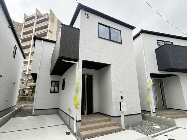 宝塚市山本西１丁目　新築一戸建て　１期　３号棟