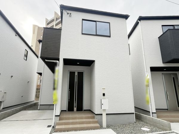 宝塚市山本西１丁目　新築一戸建て　１期　３号棟