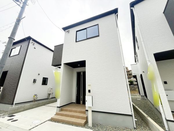 宝塚市山本西１丁目　新築一戸建て　１期　３号棟