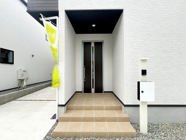 宝塚市山本西１丁目　新築一戸建て　１期　３号棟