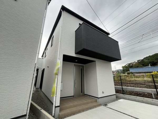 宝塚市山本西１丁目　新築一戸建て　１期　４号棟