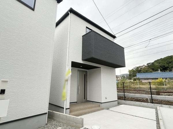 宝塚市山本西１丁目　新築一戸建て　１期　４号棟