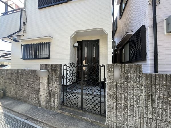 尼崎市田能4丁目の中古一戸建て(玄関)