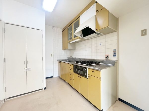 愛宕山ビューハイツ 中古マンション(キッチン)