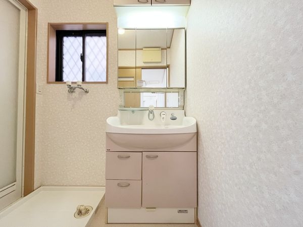 宝塚市宝梅３丁目の中古一戸建て