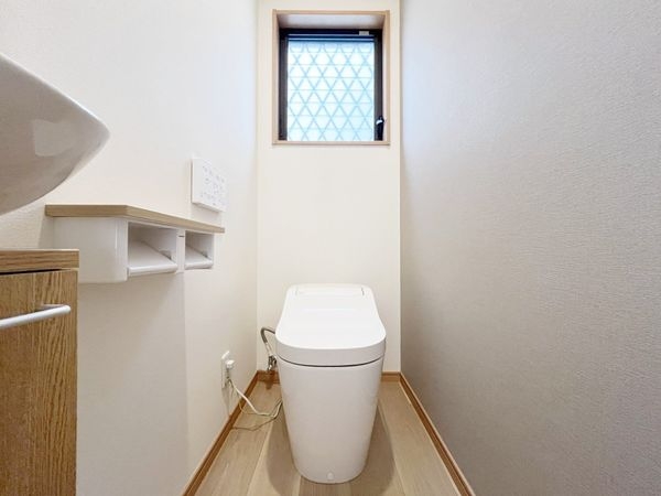 宝塚市宝梅３丁目の中古一戸建て