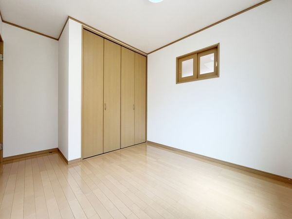 宝塚市宝梅３丁目の中古一戸建て