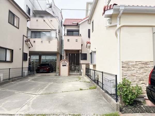 宝塚市宝梅３丁目の中古一戸建て