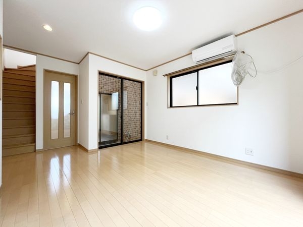 宝塚市宝梅３丁目の中古一戸建て