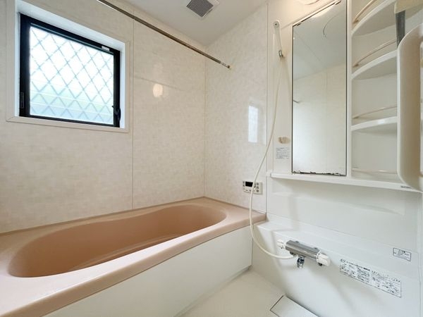 宝塚市宝梅３丁目の中古一戸建て